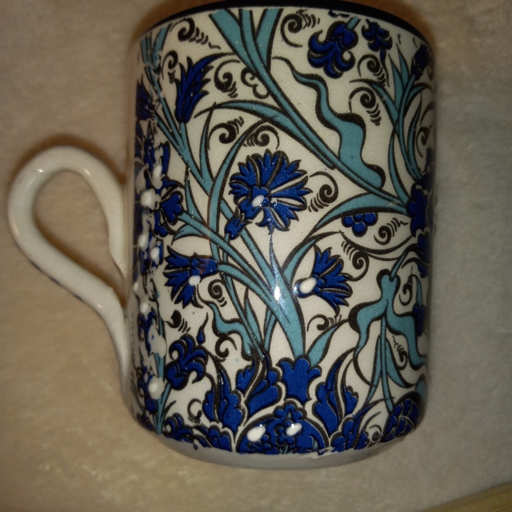 Nakkas Cini Handpainted in Turkey Cup Mug Flower flora blue 12 oz